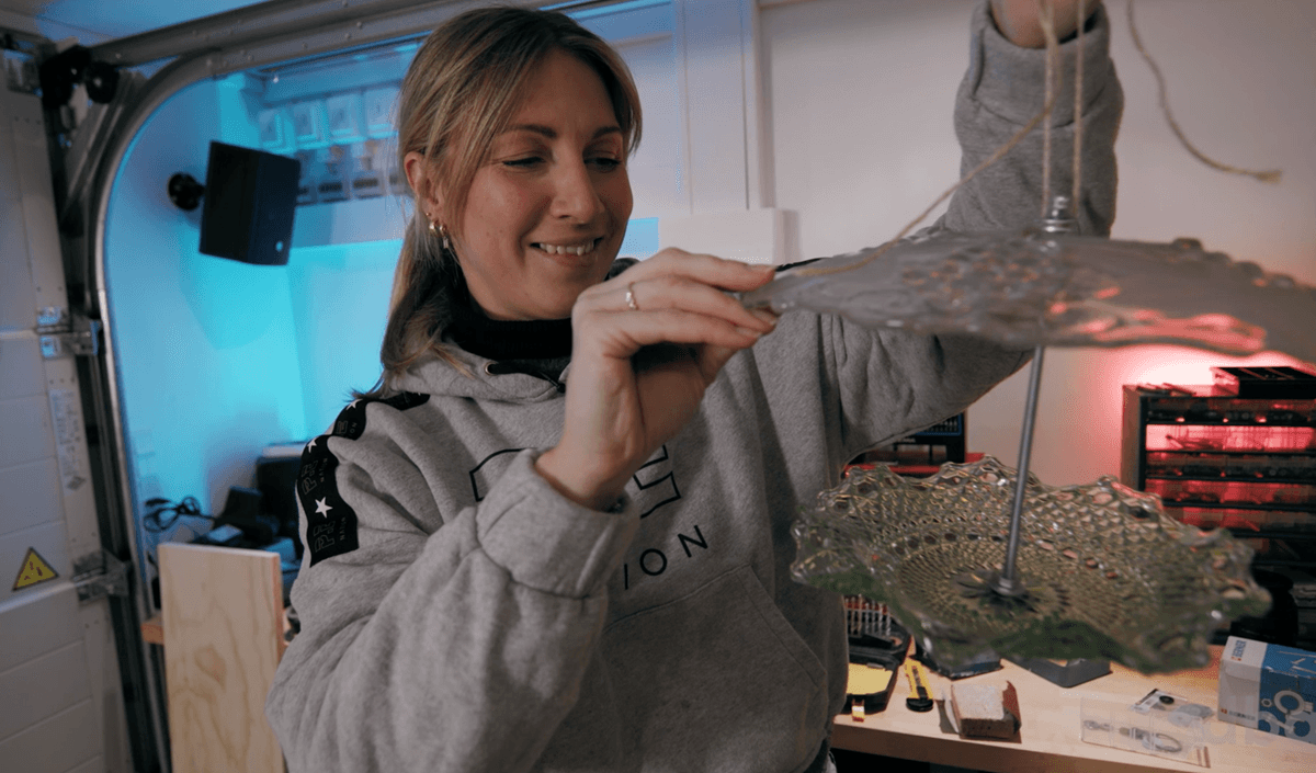 Skjulte Skatte: Camilla forvandler to glasfade til et fuglefoderbræt