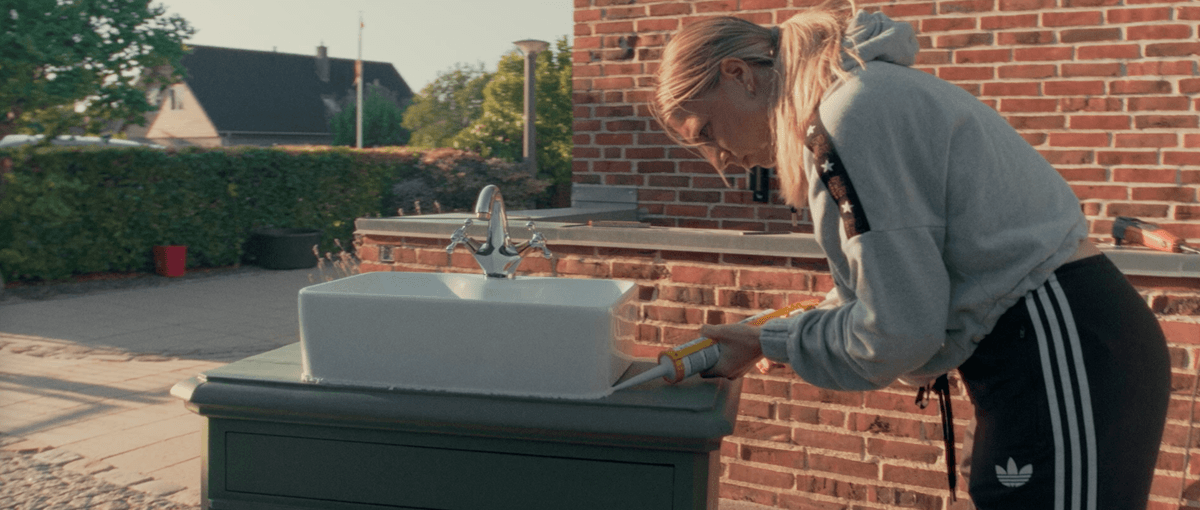 DIY: Kommode med indbygget håndvask – sådan gør du
