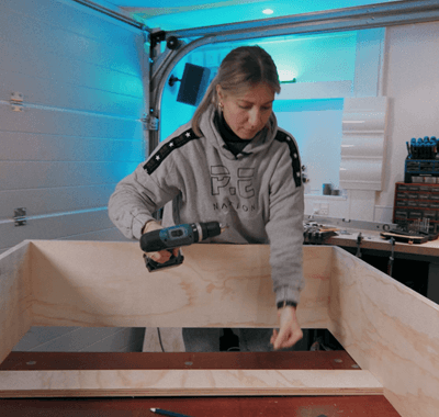 DIY: Camilla forvandler et par slidte vinduer til et drivhus