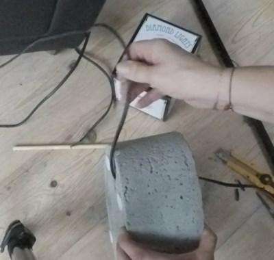 DIY: Betonfod til din standerlampe